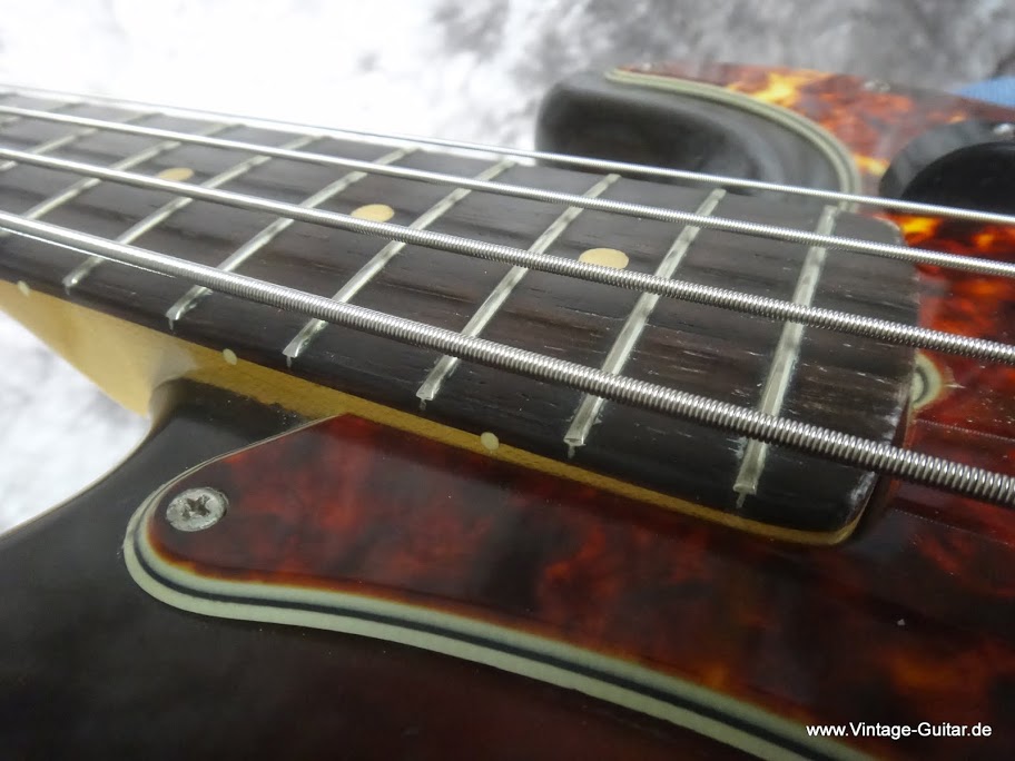 Fender Precision Bass 1961 sunburst-012.JPG